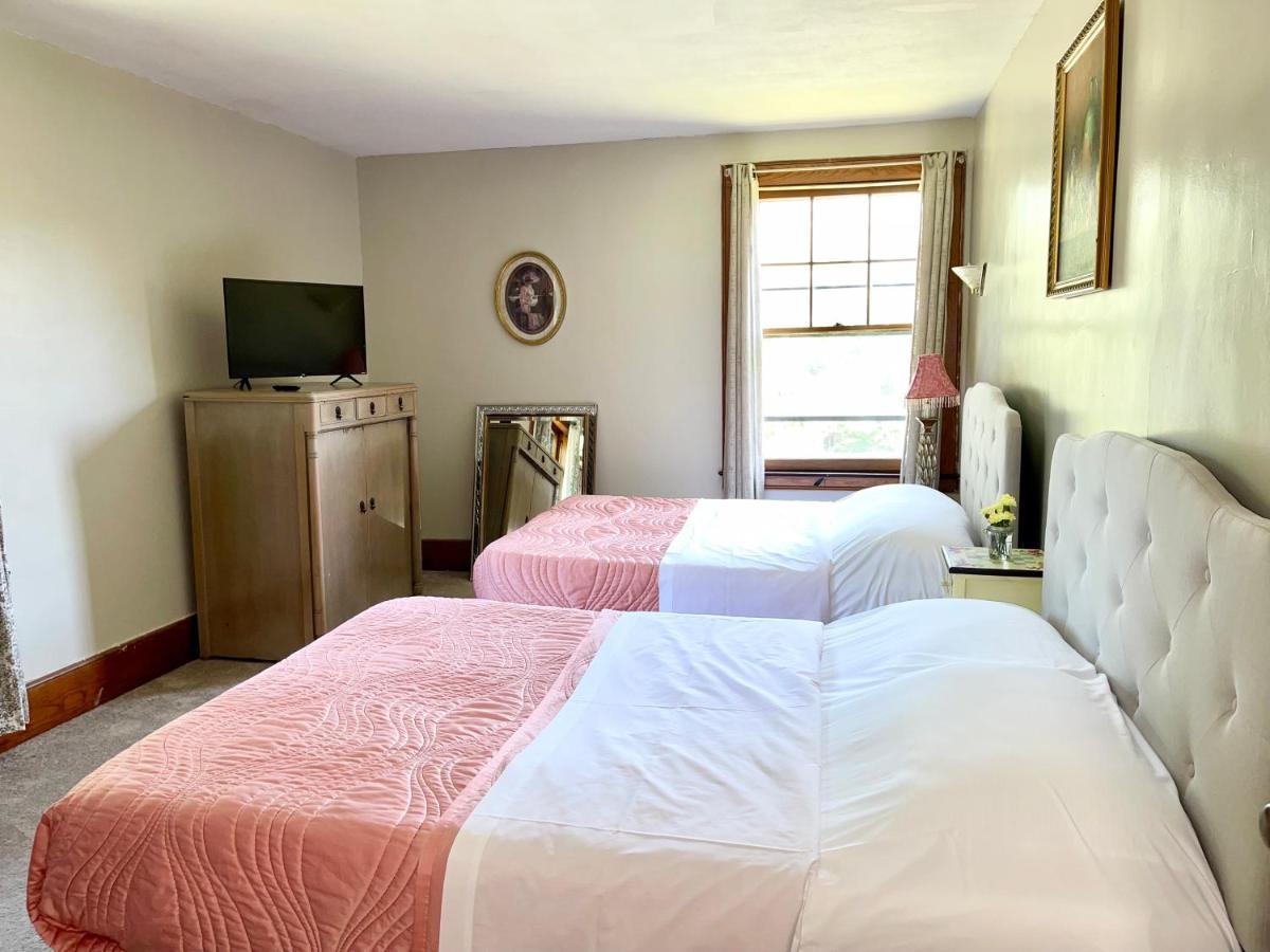 Rock Castle Resort Lake George Bagian luar foto