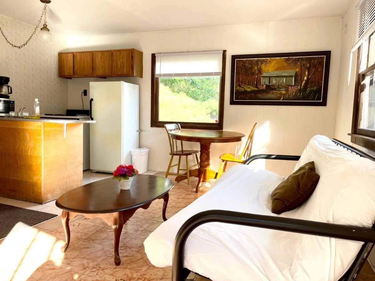 Rock Castle Resort Lake George Bagian luar foto