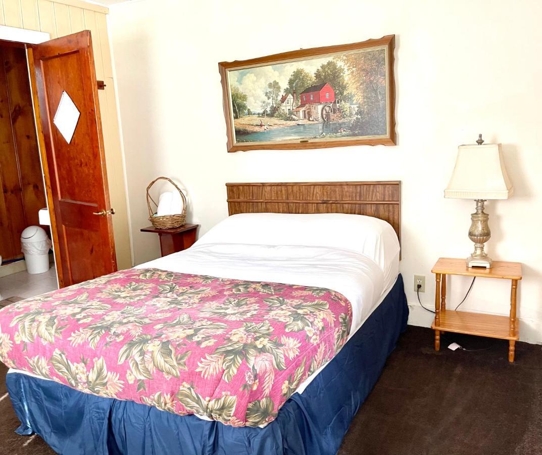 Rock Castle Resort Lake George Bagian luar foto