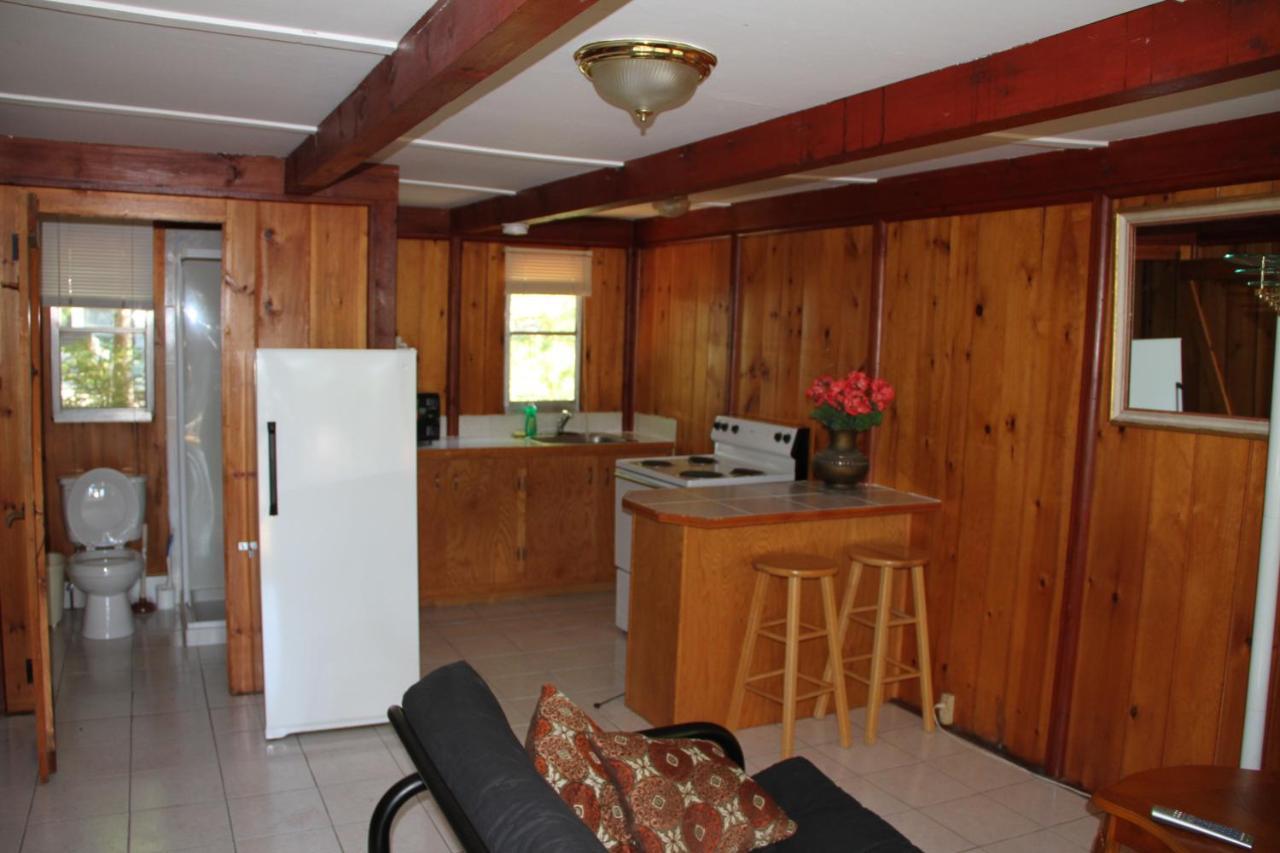 Rock Castle Resort Lake George Bagian luar foto