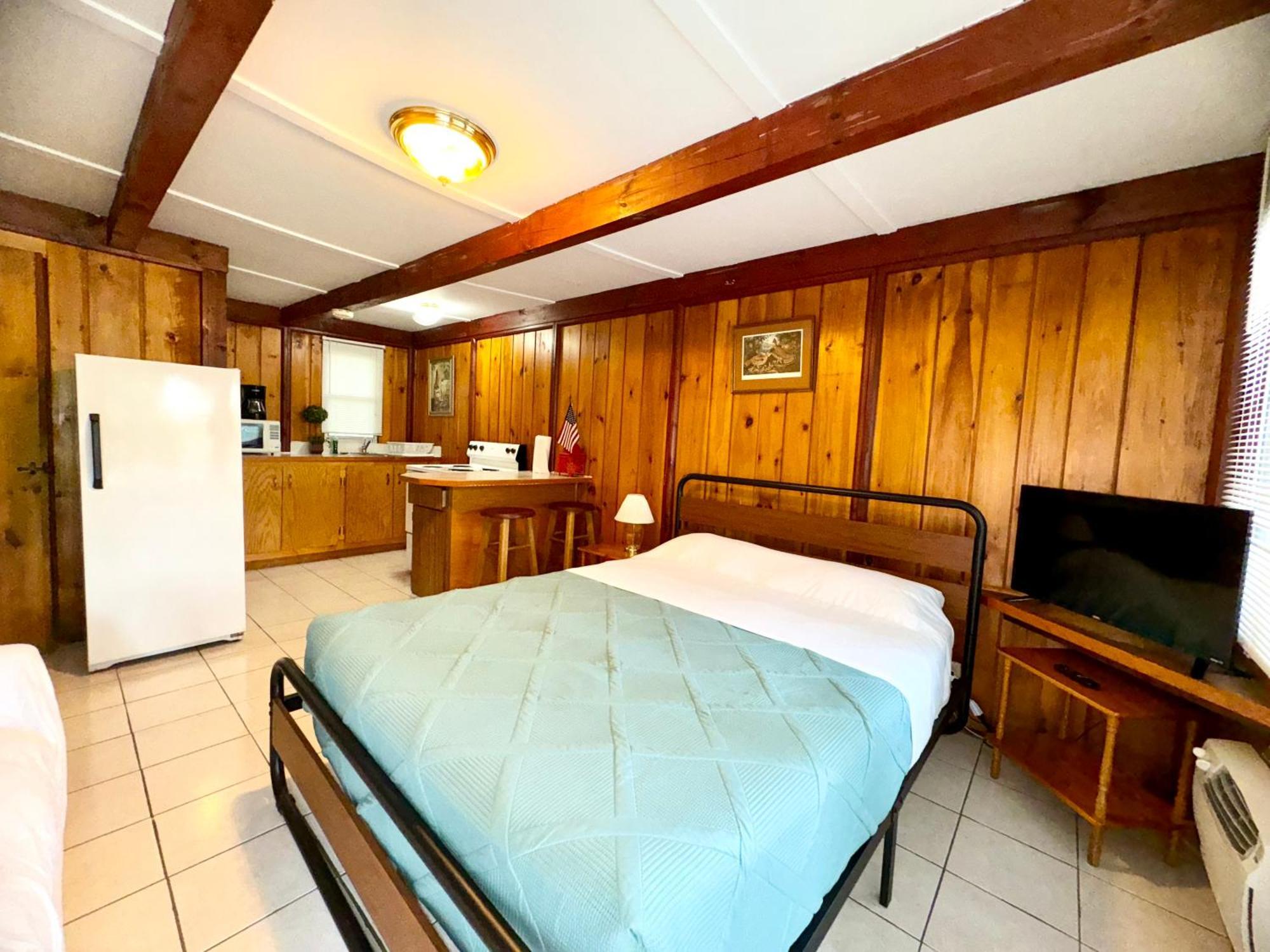 Rock Castle Resort Lake George Bagian luar foto
