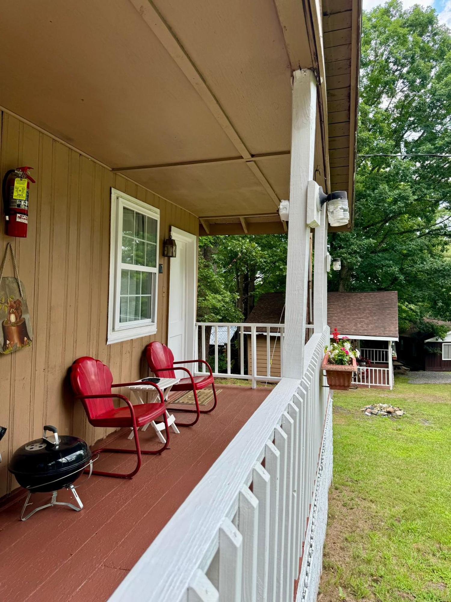 Rock Castle Resort Lake George Bagian luar foto