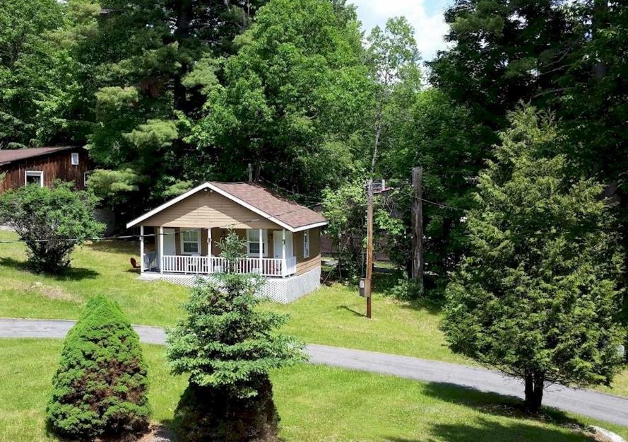 Rock Castle Resort Lake George Bagian luar foto